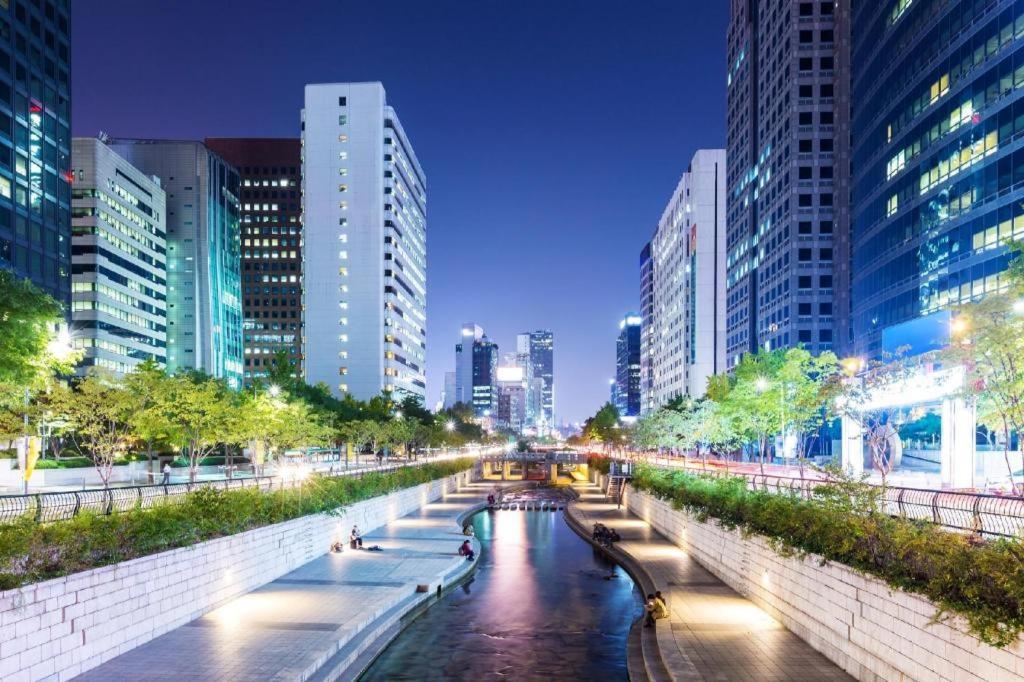 Afirst Hotel Myeongdong Seúl Exterior foto